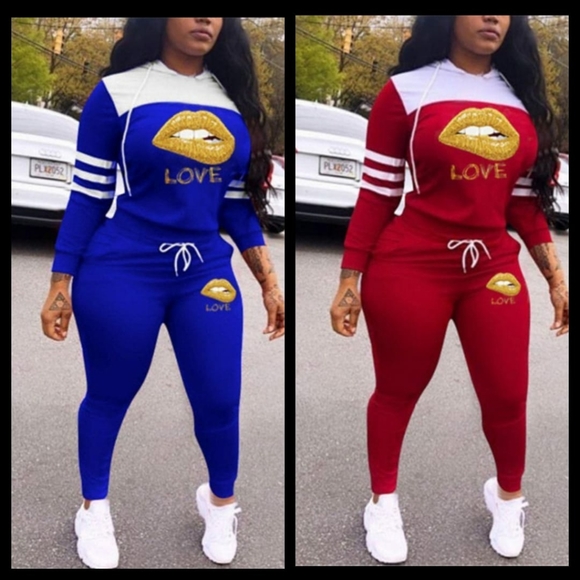 Clothes and crafts - Picture 4 of 7